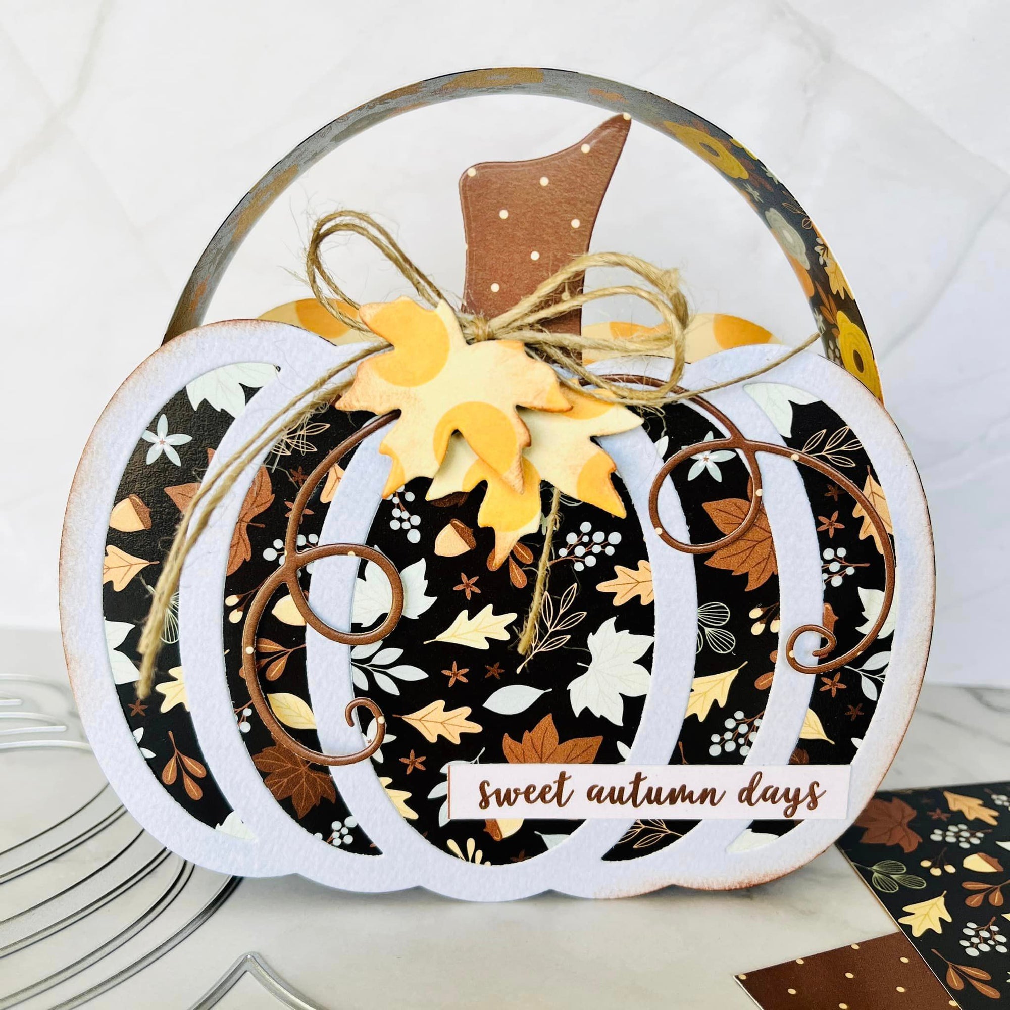 KIS Cuts - Metal Die - Pumpkin Builder